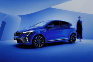 ルノー「ルーテシア」がマイチェン！エッジーなフェイスとF1技術投入のハイブリッドを搭載