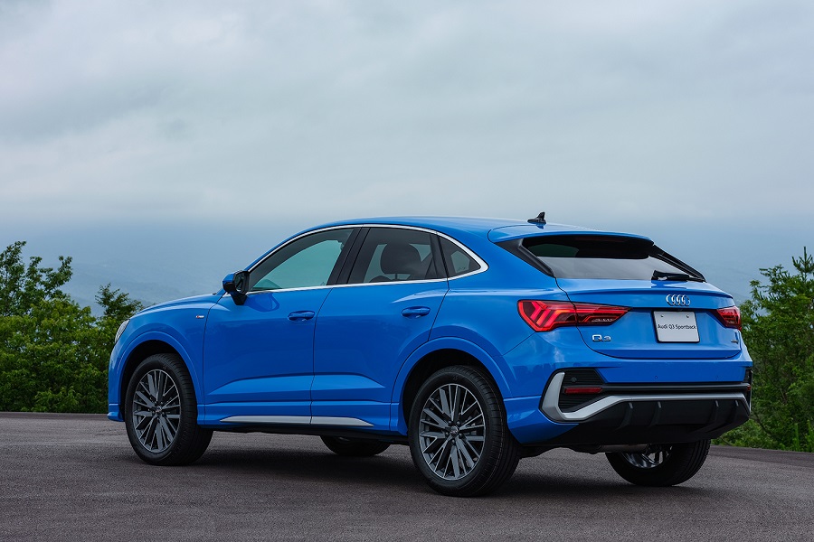 Q3 が8年ぶりのフルモデルチェンジ アウディ初のコンパクトクロスオーバーsuv Audi Q3 Sportback 登場 Dime 自動車情報サイト 新車 中古車 Carview