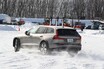 【ムービー】日本市場にジャストなボルボV60クロスカントリーの走破性を北海道の雪道で試す！