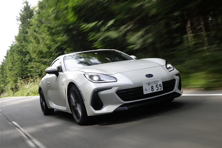 10年分の進化を果たしたスバル BRZはATモデルが特に魅力。エンジン音の演出にも注目