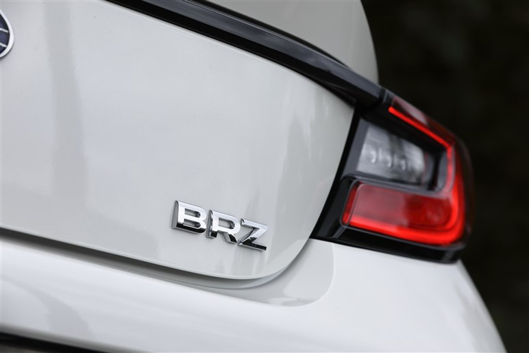 10年分の進化を果たしたスバル BRZはATモデルが特に魅力。エンジン音の演出にも注目