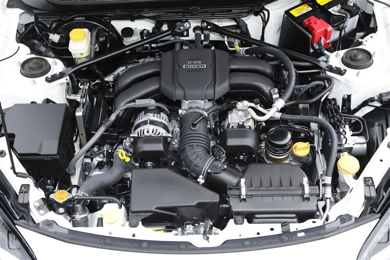 10年分の進化を果たしたスバル BRZはATモデルが特に魅力。エンジン音の演出にも注目