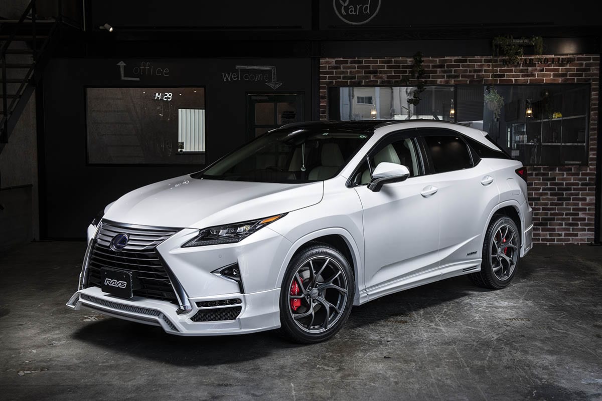 レクサスsuvのホイール選び プレミアムなクルマに何を履くか Vol 1 Lx Rx Nx Ux スタイルワゴン ドレスアップナビ 自動車情報サイト 新車 中古車 Carview