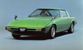 希少なロータリーエンジン搭載車「マツダRX-7」の魅力や中古車市場での人気ぶりとは