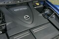 希少なロータリーエンジン搭載車「マツダRX-7」の魅力や中古車市場での人気ぶりとは