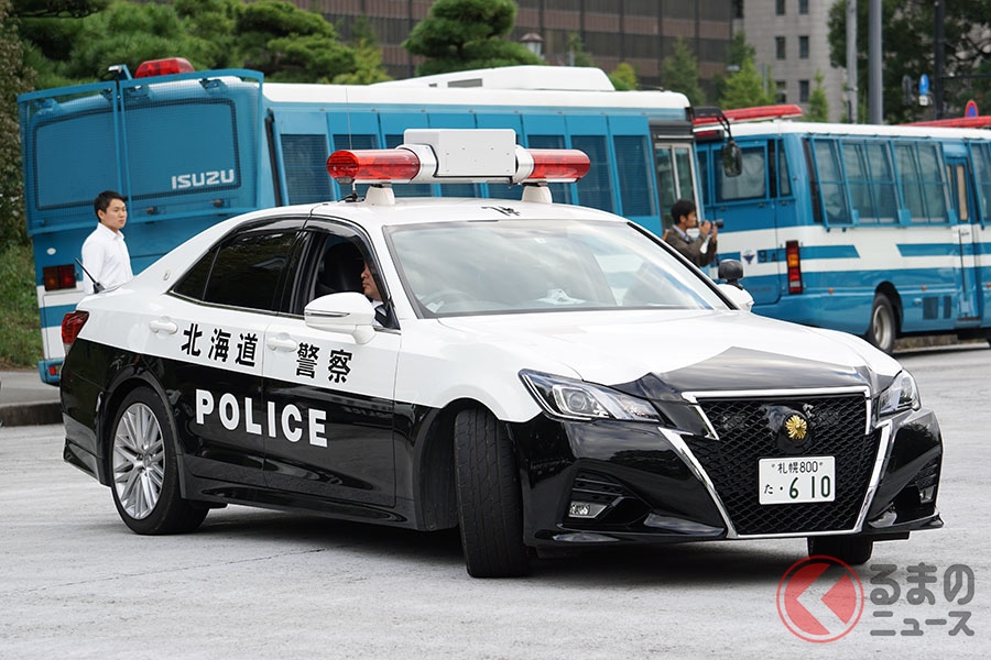 なぜ覆面パトカーは存在する 交通捜査に白黒と覆面のパトカーが存在する理由 くるまのニュース 自動車情報サイト 新車 中古車 Carview