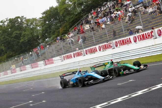 フロアは「予選1周もってくれればいい」。ウエットでハマりがちな罠と、勇気がいる“後半勝負”【国本雄資のフカボリSF】