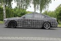 【スクープ】BMW 7シリーズ次世代型、「クセ強め」のフロントエンドが初露出！