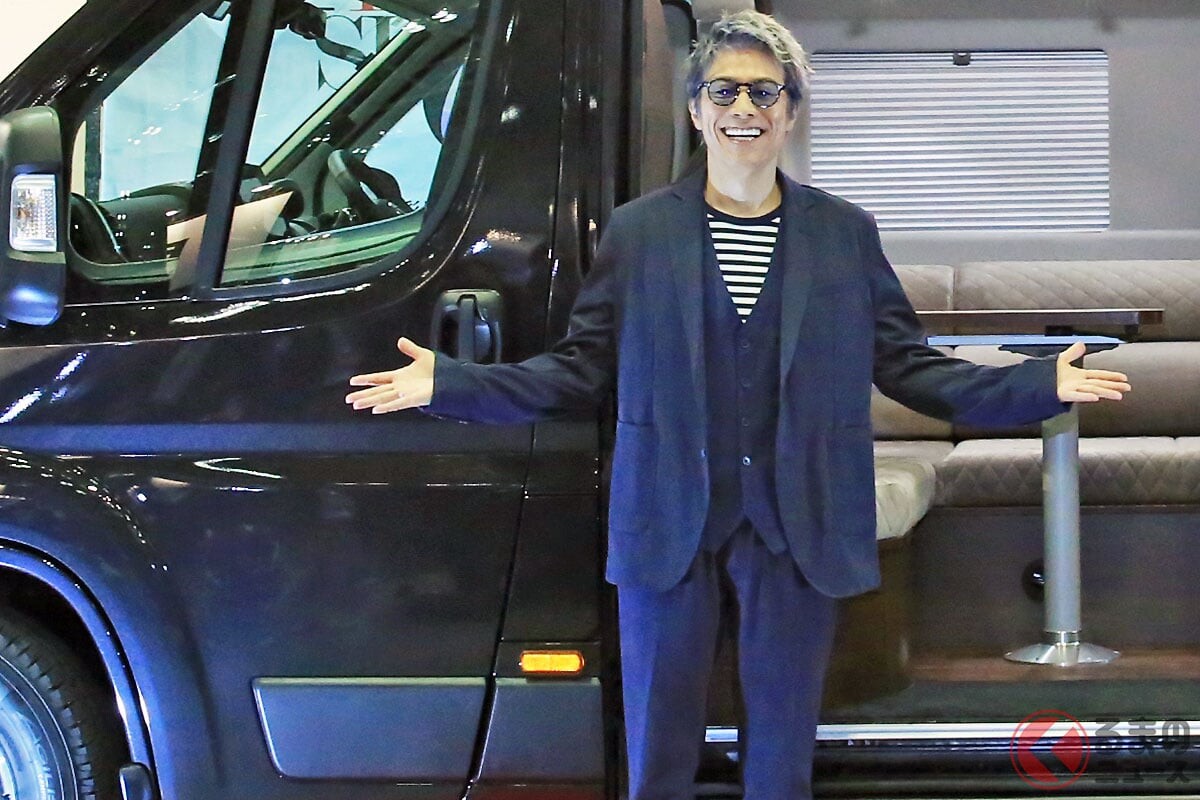 「ロンブー田村淳」が約1400万円の「高級車」を納車！ 家庭用エアコン＆電動昇降ベッド搭載の「めちゃ贅沢」な仕様の「ビッグモデル」！「今まで見た中で一番欲しい」「最高にかっこいい」と反響大な「キャンピングカー」とは