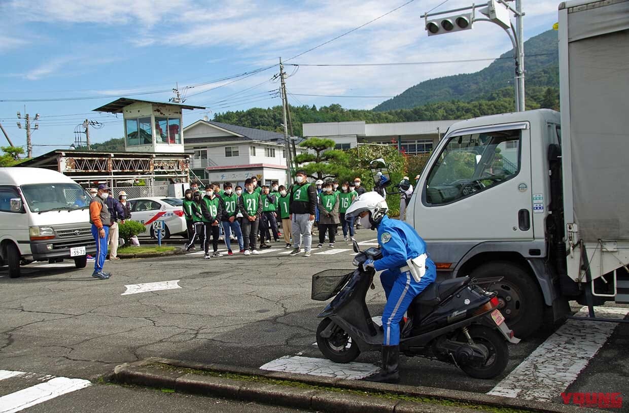 三ない運動撤廃後の教育現場支援【”乗せて教える”を支えるには教育委員会の支援が必要】
