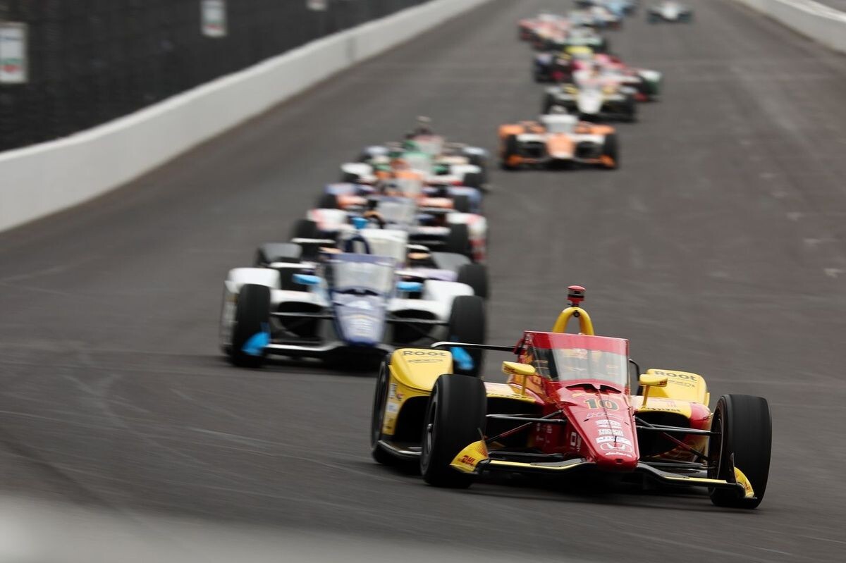 インディ500決勝速報｜アレックス・パロウが初制覇！　佐藤琢磨はピットでのミス響き11位