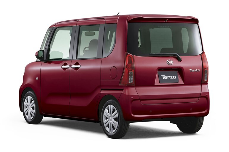 【誕生から22年】累計300万台を達成した「タント」。出荷停止から販売は回復…一方でネットには厳しい声も