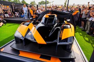 マクラーレン、ル・マンで名称未定の新型LMDhマシンを公開。2027年にWECデビューへ
