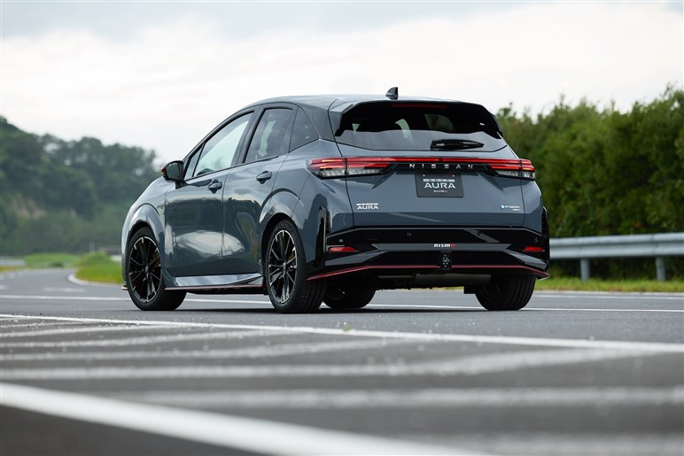 【パルサーGTI-R再来!?】新型オーラNISMO 4WDは、アテーサE-TSの伝統息づく痛快ホットハッチだった