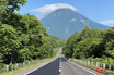 目の前に「富士山ドーン」は偶然か必然か 「設計者からの贈り物」山アテ道路とは