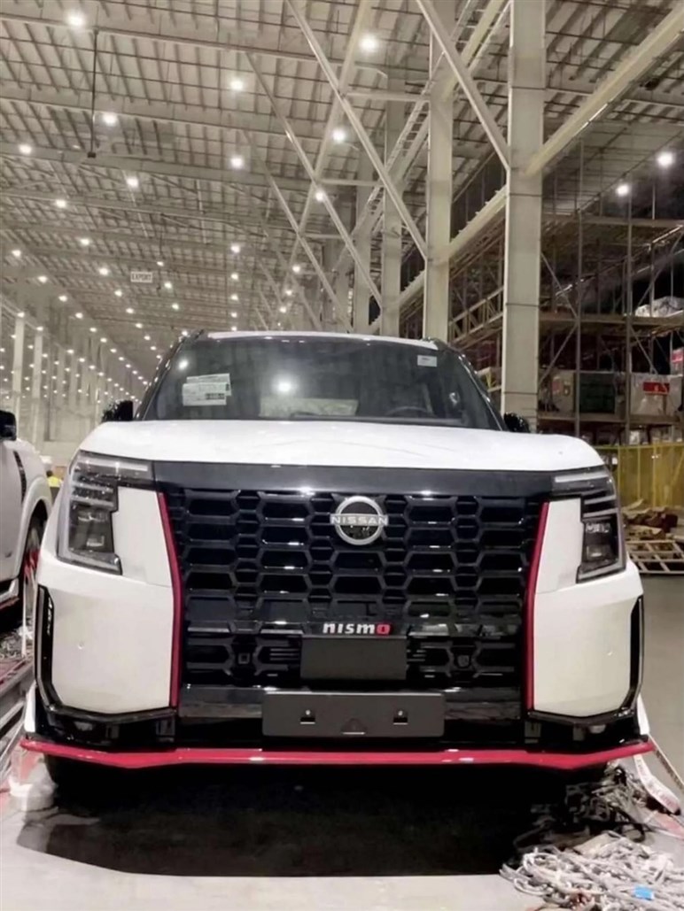 新型日産「パトロール ニスモ」が中東で姿を現す！ 3.5L V6ツインターボに専用のエアロを装備。国内への導入は？