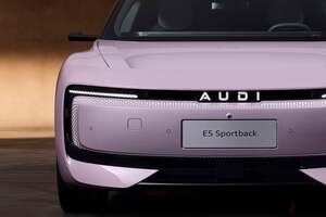 “フォーリングス”のないアウディの「中国専用ブランド」が絶好調！ 英字の「AUDI」エンブレムが新鮮な「E5スポーツバック」が瞬時に1万台を受注した理由とは？