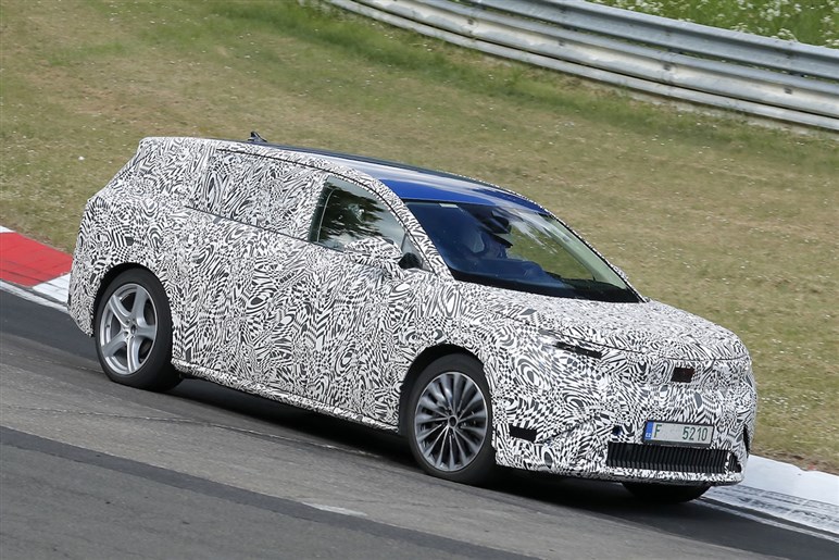 【名前はまだない】チェコ発VW傘下のシュコダが放つ新型7人乗りEV、航続600km超で2026年発売へ！