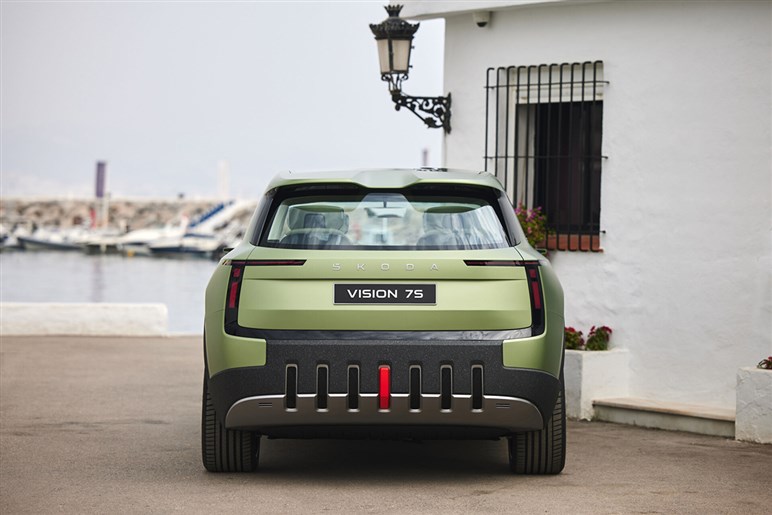 【名前はまだない】チェコ発VW傘下のシュコダが放つ新型7人乗りEV、航続600km超で2026年発売へ！