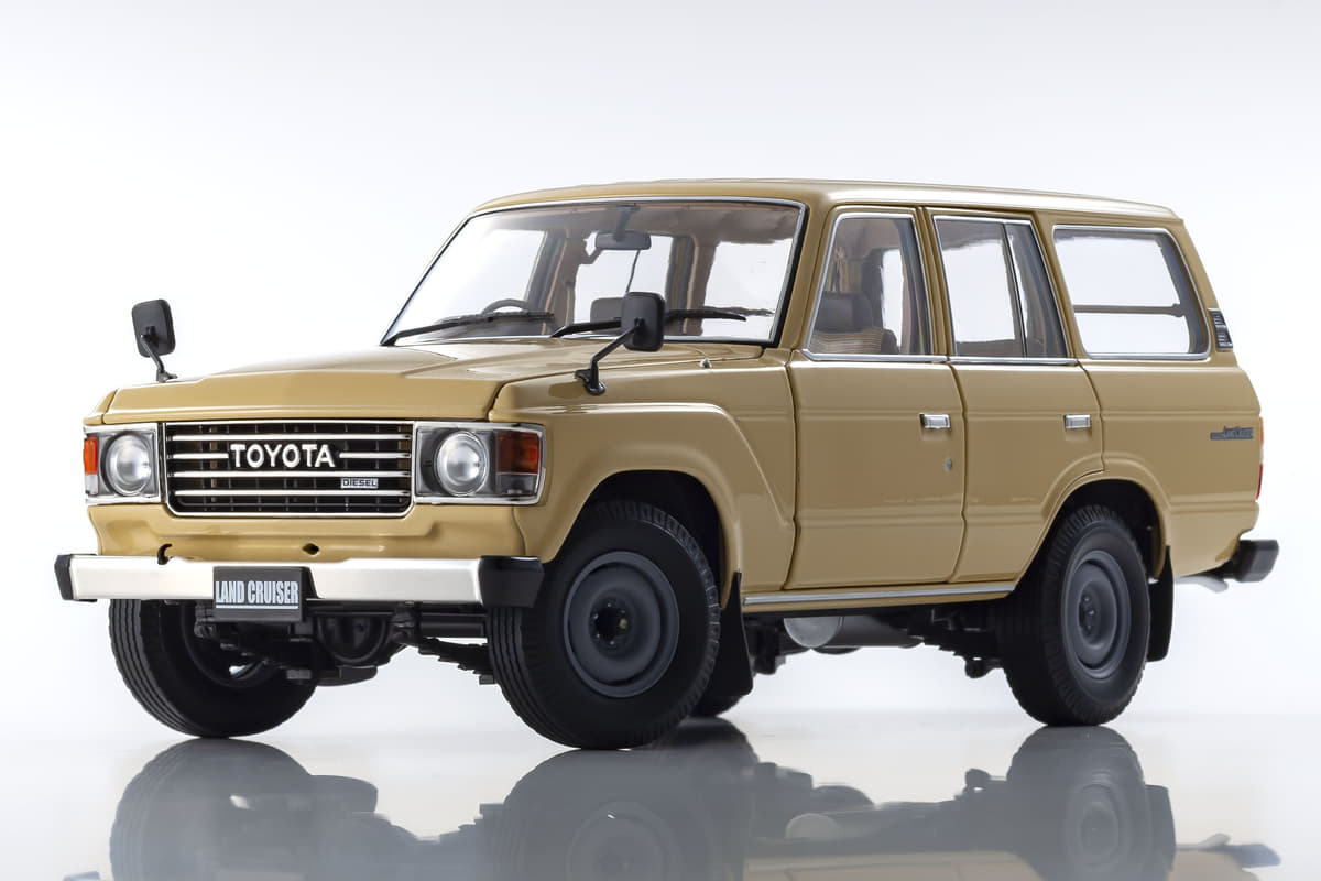 トヨタ 60ランドクルーザーが1 18スケールで復活 ボディカラーはベージュとブルーの2色 京商 Auto Messe Web 自動車情報サイト 新車 中古車 Carview