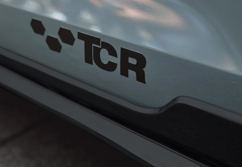 FF史上最強のVW ゴルフ「GTI TCR」、レースで培った技術をフィードバックした600台限定のホットハッチ