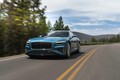 ハイパフォーマンスハイブリッドモデルが、新たな次元に誘う──新型ベントレー コンチネンタルGT アズール試乗記