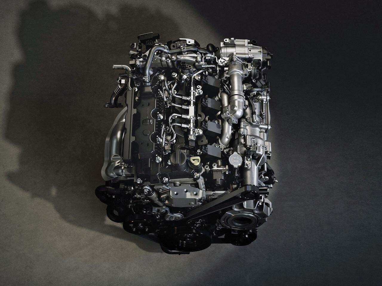 マツダ 3の「SKYACTIV-X」搭載車を発売開始、ついに新世代ガソリンエンジン車が街を走る！