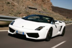 ガヤルドのソフトトップ、スパイダー海外試乗記