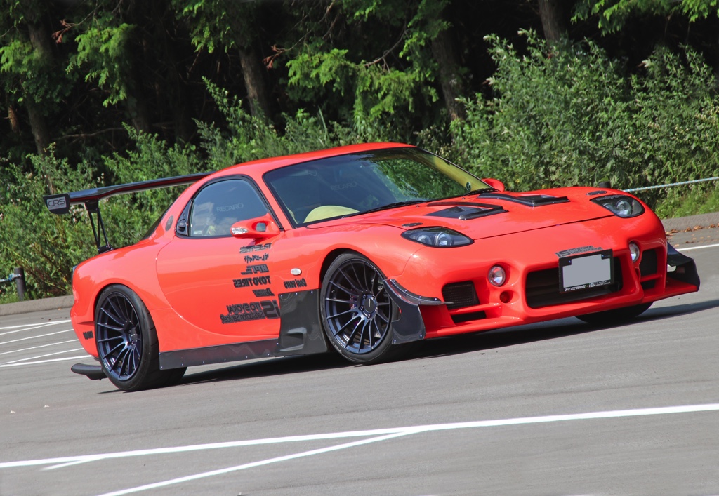 サンセットオレンジが眩しいフルカスタムfd3s オーナーの情熱がほとばしるストリート仕様 Web Option 自動車情報サイト 新車 中古車 Carview