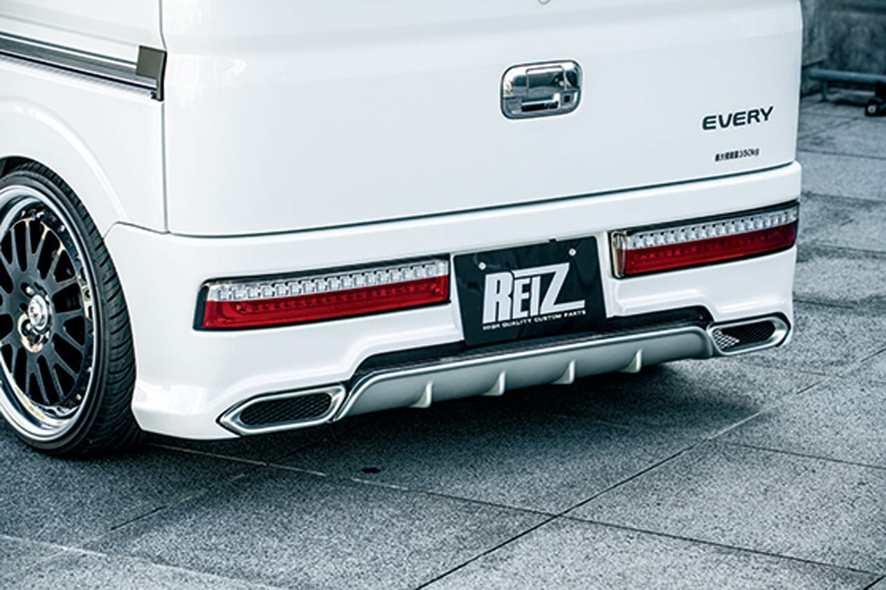L型ポジションにシーケンシャルウインカー付き ウソみたいだろ 軽自動車なんだぜ それ Reiz エブリイ エアロ カスタム スタイルワゴン ドレスアップナビ の写真 6ページ目 自動車情報サイト 新車 中古車 Carview