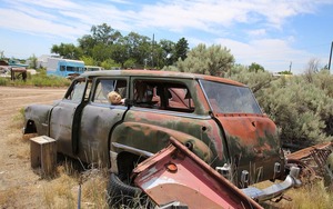 部品を外され、哀愁漂うアイダホのクラシックな廃車　40選（後編）　ジャンクヤード探訪記