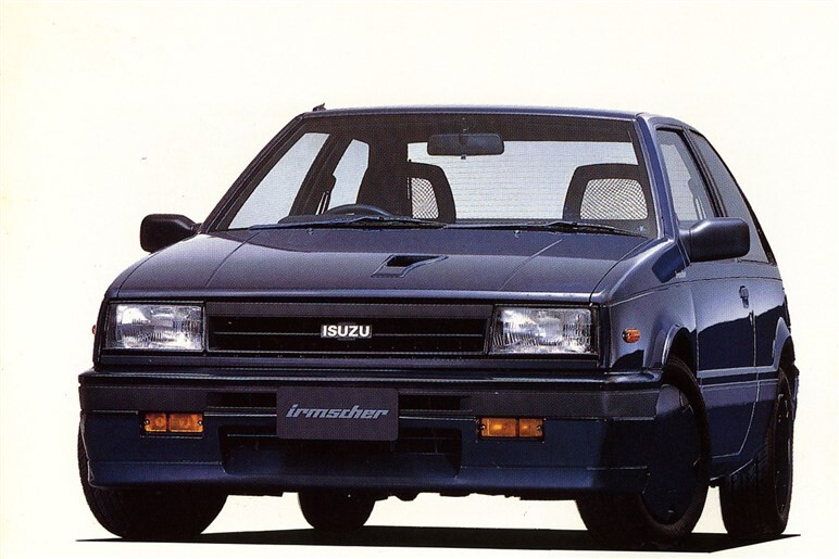 【街の遊撃手】路面が悪いとジャジャ馬になる？　巨匠がデザインした2代目いすゞ「ジェミニ」は愛すべきFF車だった