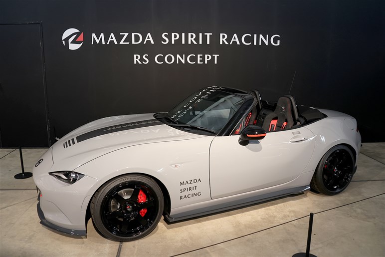【世界初公開】マツダ「ロードスター」35周年記念車発表　濃厚なレッドにタンカラーの大人なコーディネート