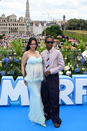 カジュアルにも使えるネクタイスタイリング。今季取り入れるなら“ストライプ”が正解