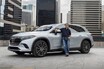 メルセデスの最高級EV「EQS SUV」はベースグレードでも超快適だが、巨艦モデルならではの要改善点も発見