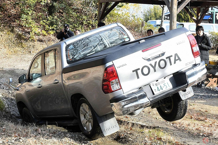 トヨタ「ハイラックス」が若者から支持される理由　日本でピックアップが売れないは間違い!?