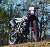 アプリリア「RX125」なら林道＆コース走行も存分に楽しめる！ 原付二種フルサイズ・オフロードバイクの魅力