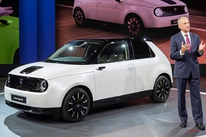 ホンダe　イギリス価格が確定、邦貨347万円～　新型EV「VW ID.3」と競合