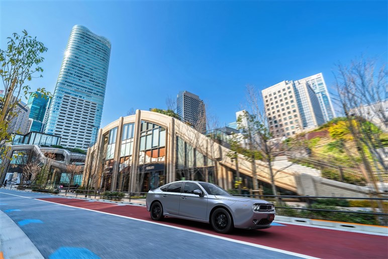 【クセ強だけど懐かしい】光岡、55周年記念車「M55ゼロ・エディション」発売。100台限定…ベースはあの車