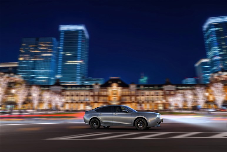 【クセ強だけど懐かしい】光岡、55周年記念車「M55ゼロ・エディション」発売。100台限定…ベースはあの車