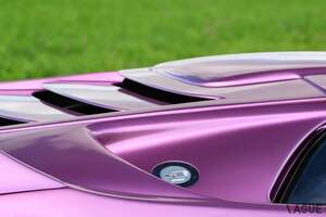 ツインターボ化とド派手なエアロで“魔改造”！ スイスのチューナーが手がけた世界10台限りの「スペシャルなランボ」とは