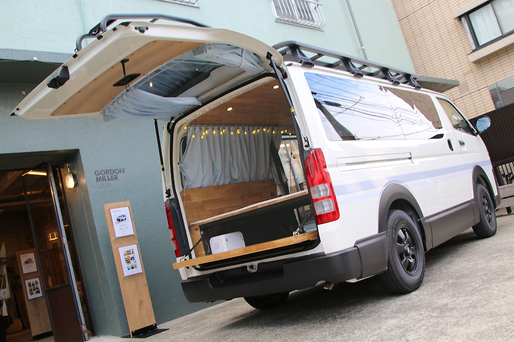 おしゃれ家具キャンパー ハイエースの内装に ジャーナルスタンダード ゴードン ミラーgmlvan V 01jsf C 01jsf Autocar Japan 自動車情報サイト 新車 中古車 Carview