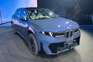 BMW新型EV『iX3』発表　航続距離は驚異の805km　キドニーグリル小型化、新デザイン導入