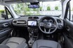 ジープ新型「レネゲードe-Hybrid」は「買い」か？ カッコだけじゃない実力派コンパクトSUVに試乗してみた