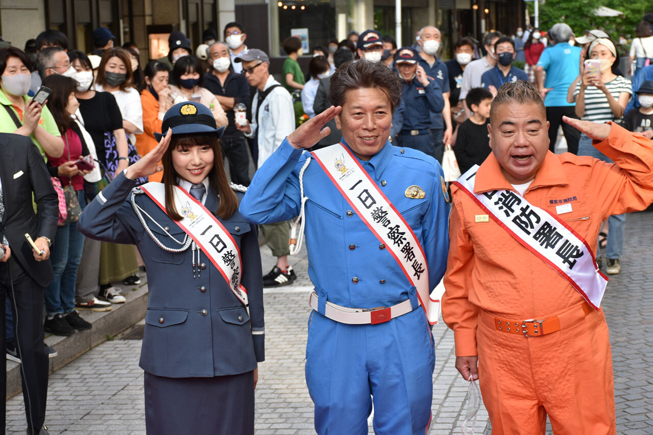 こんな白バイが来たら逃げられない！ 加賀山就臣が一日警察署長に就任！