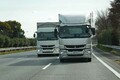 三菱ふそうの大型トラック「スーパーグレート」に国内初搭載された運転自動化レベル2の高度運転支援機能を試す！