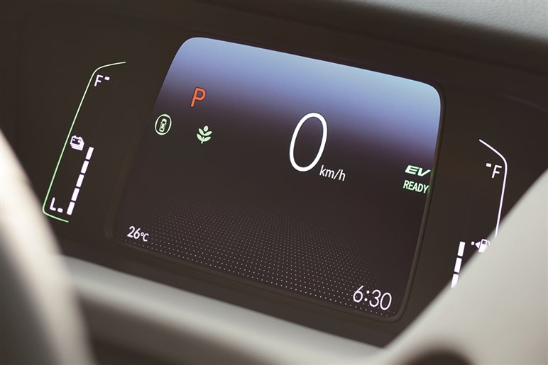 【捲土重来】「フィット」が26年にも新型へ。燃費劇的アップ、車内さらに拡大…懸案のデザインはどうなる!?