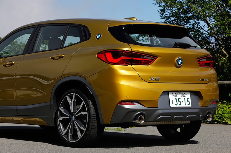 X2 試乗　BMWの新しい“偶数モデル”の提案をどう理解する？