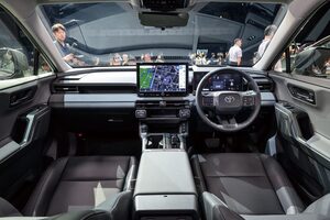 新型RAV4の全貌～キャビン＆ユーティリティ～