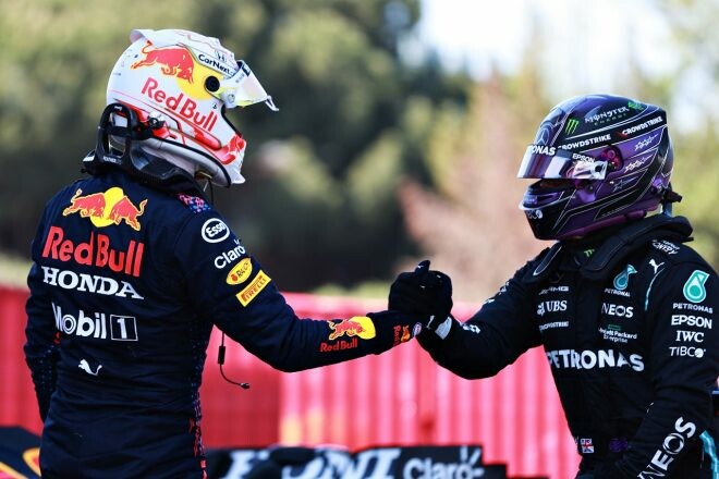 レッドブル代表「スペインのフロントロウは10年ぶり。エキサイティングな決勝スタートになる」／F1第4戦予選